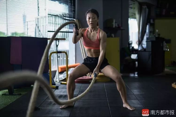 女留学生自律生活方式_自律女人的生活方式_自律女生日常