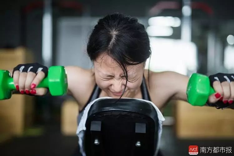 自律女生日常_自律女人的生活方式_女留学生自律生活方式