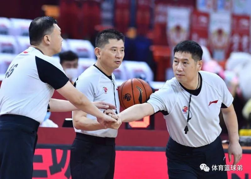 篮球世界冠军是哪个国家_篮球冠军排名往届世界第几_篮球往届世界冠军排名